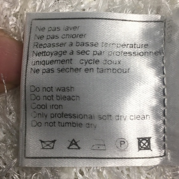 New With Tags CHANEL White fuzzy twinset w/tank & short sleeve 1-button cardigan - Picture 17 of 17